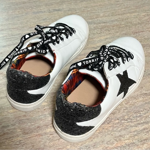 Torrid ♥️Betsey Johnson T Remy sneakers - Picture 15 of 16